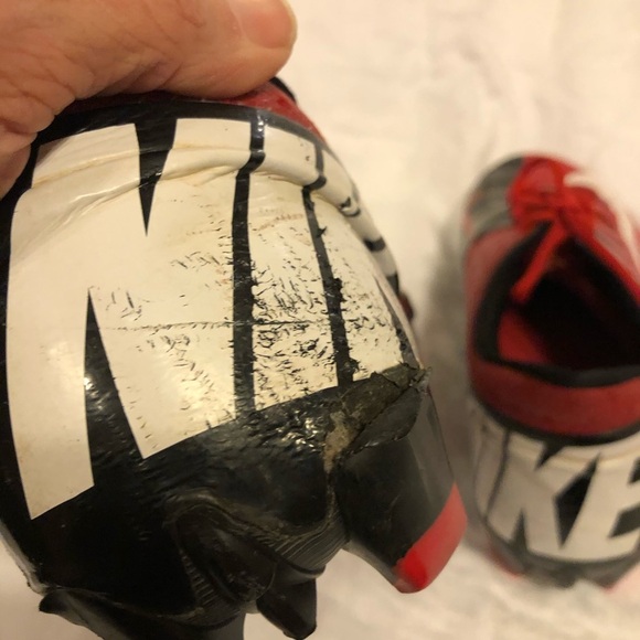 Nike Vapor Pro Split Color Football Cleats - Picture 5 of 9